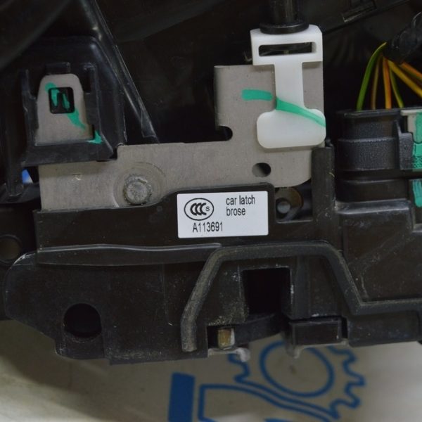 Замок двери зад прав Volvo S90 16- 32310920