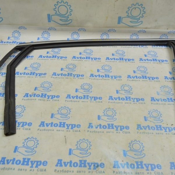 Молдинг двери верхний задний правый с уплотнителем Volvo S90 16- long хром 31365767