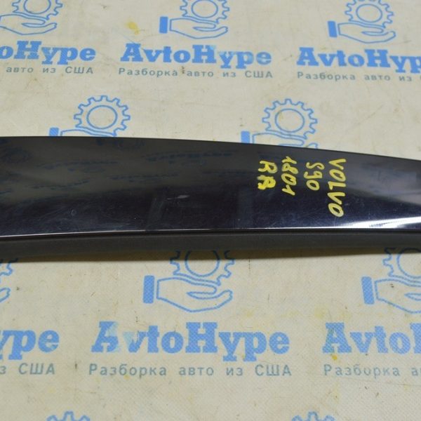 Накладка задней двери боковая передняя правая Volvo S90 16- 31378626