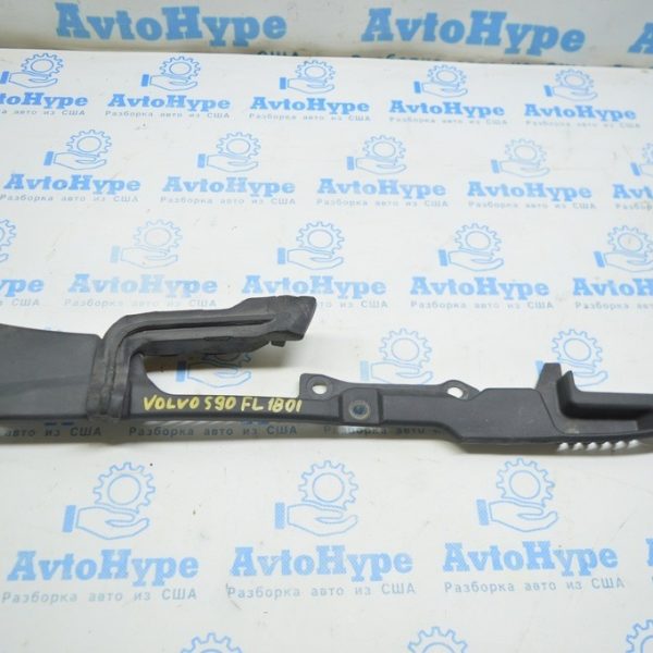 Уплотнитель крыла капот-крыло лев Volvo S90 16- 31386870