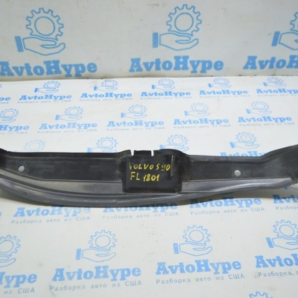 Уплотнитель крыла дверь-крыло лев Volvo S90 16- 31688206