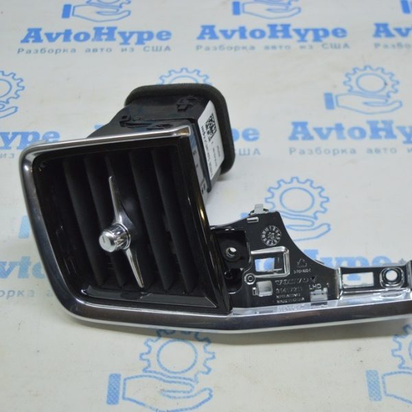 Дефлектор торпеды обдува печки салона, левый Volvo S90 16- с хромом 31417211 31485265