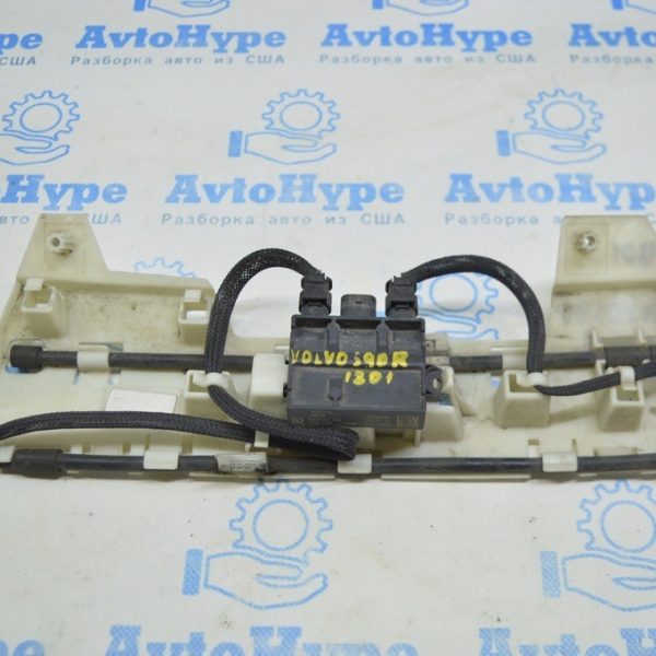 Датчик открытия крышки багажника Volvo S90 16- 31652057
