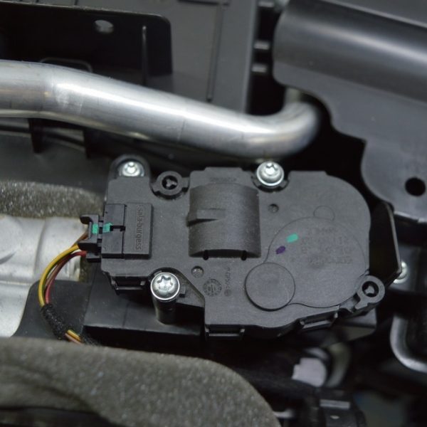 Актуатор моторчик привод печки (вентиляция) Volvo S90 16- 31407766