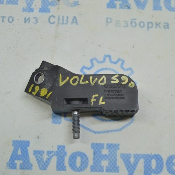 Кронштейн передний левый Volvo S90 16- (01) 31657799