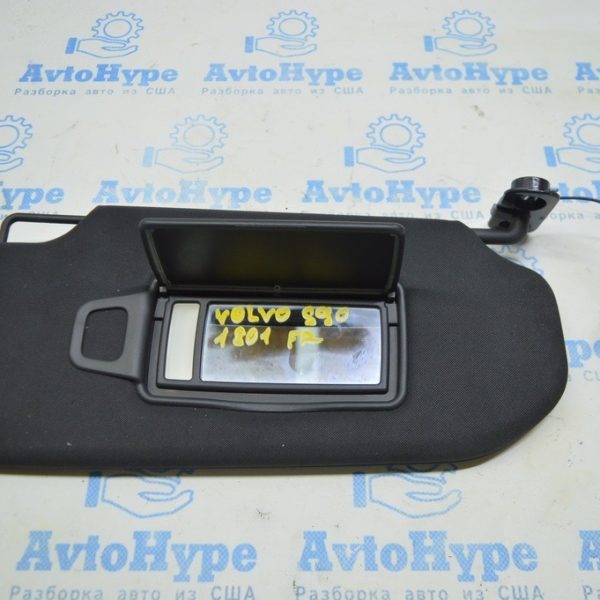 Козырек правый Volvo S90 16- 32201766