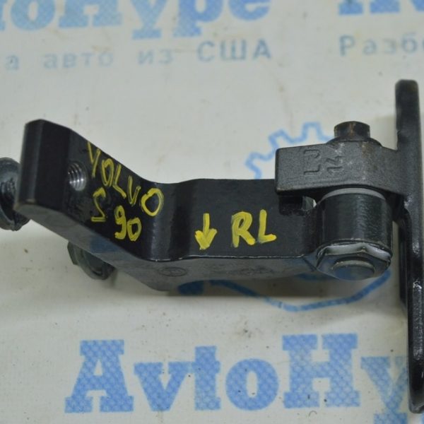 Петля двери нижняя зад лев Volvo S90 16- 31371586