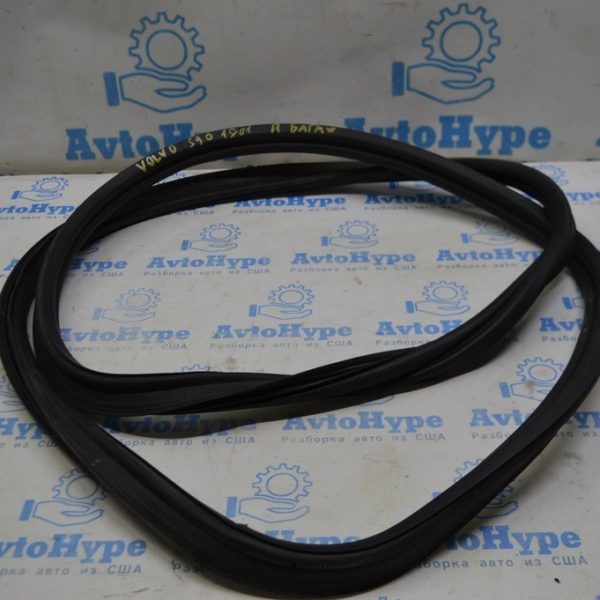 Уплотнитель крышки багажника Volvo S90 16- 31371605