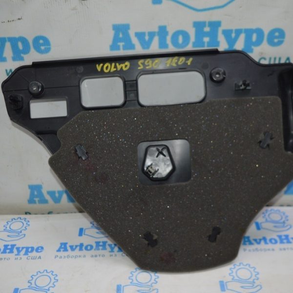 Накладка торпеды пространства ног пассажира  Volvo S90 16- 31688746