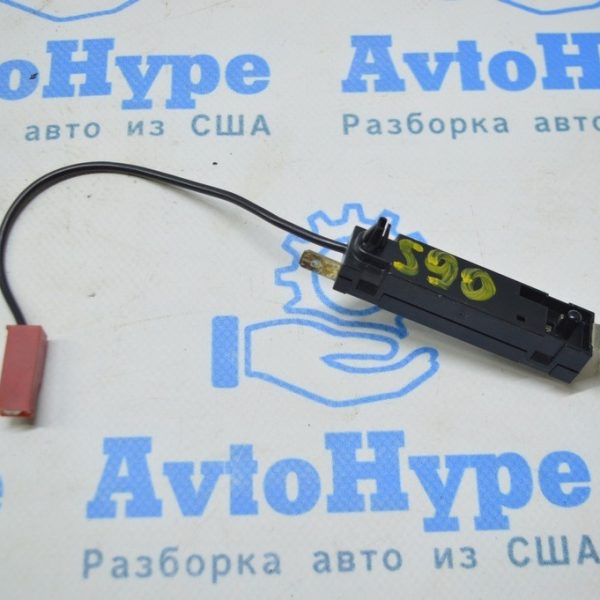 Усилитель антенны правый Volvo S90 16- 31384312