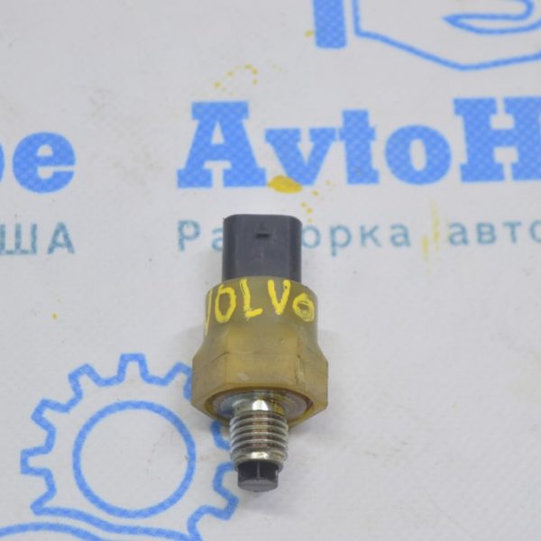 Датчик давления масла двигателя Volvo S90 16- 31405635