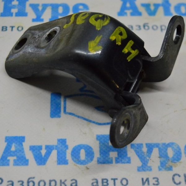 Петля двери нижняя зад прав Toyota Sequoia 2008-2022 68730-AC010