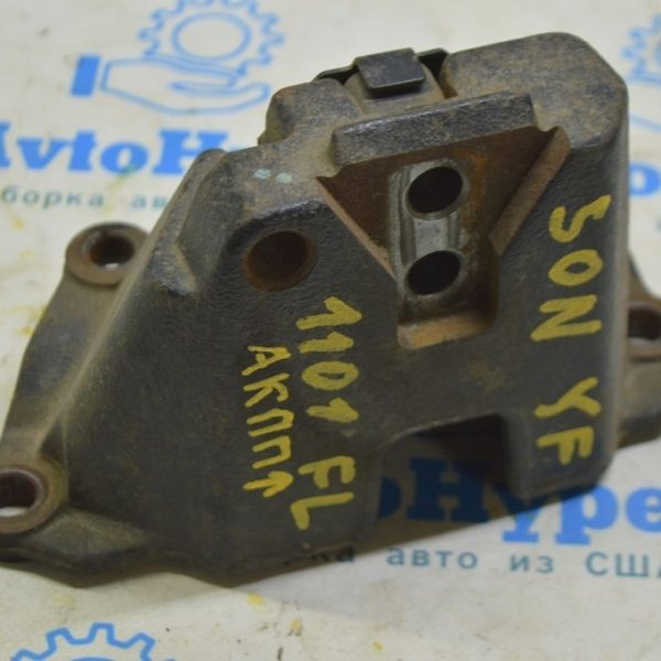 Крепление подушки двигателя переднее левое Hyundai Sonata 11-15 431203D100