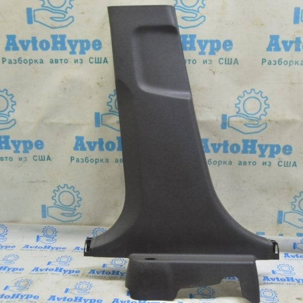 Накладка центральной стойки нижняя левая Hyundai Sonata 11-15 черн 85835-4R000-RY