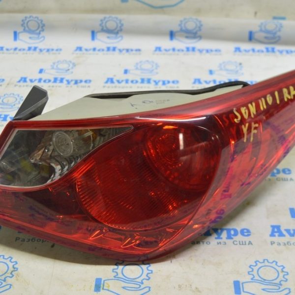 Фонарь внешний крыло правый Hyundai Sonata 11-15 бензин (01) 924023Q000