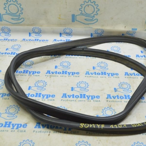 Уплотнитель крышки багажника Hyundai Sonata 11-15 873213S000