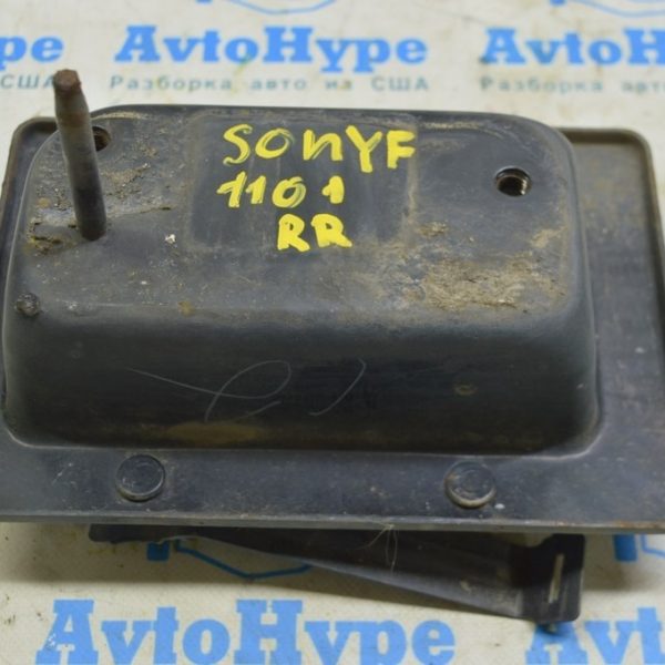 Клык усилителя заднего бампера правый Hyundai Sonata 11-15 тип 2 86642-3Q000