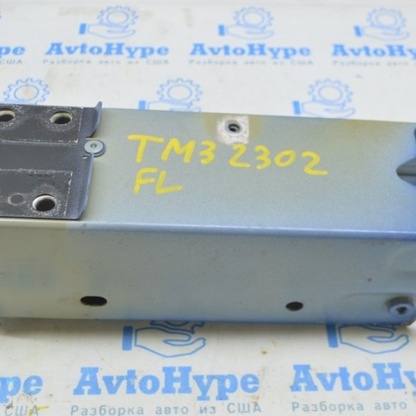 Клык усилителя переднего бампера левый Tesla Model 3 18- 1088148-00-F