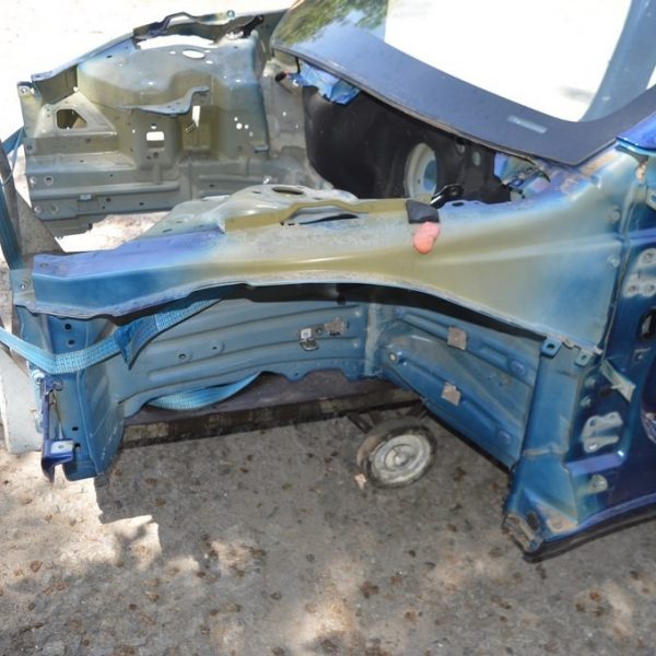 Четверть передняя левая Tesla Model 3 18- на кузове (02) 1073679-S0-B