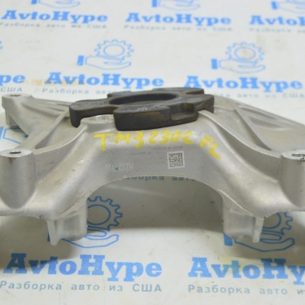 Крепление опоры амортизатора переднего левого Tesla Model 3 18- 1044371-00-D