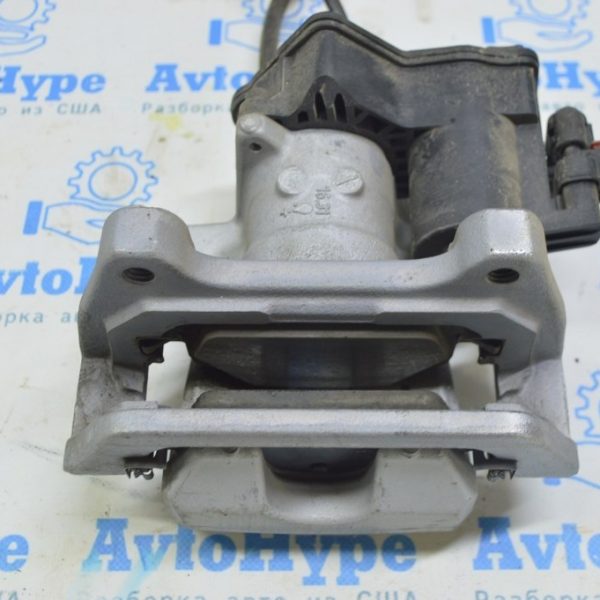 Колодки тормозные задние 4шт Tesla Model 3 18- 1тыс км (02)