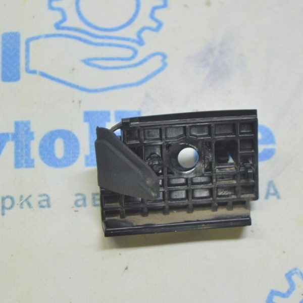 Крепление переднего бампера левое Tesla Model 3 18- 1084171-00-F