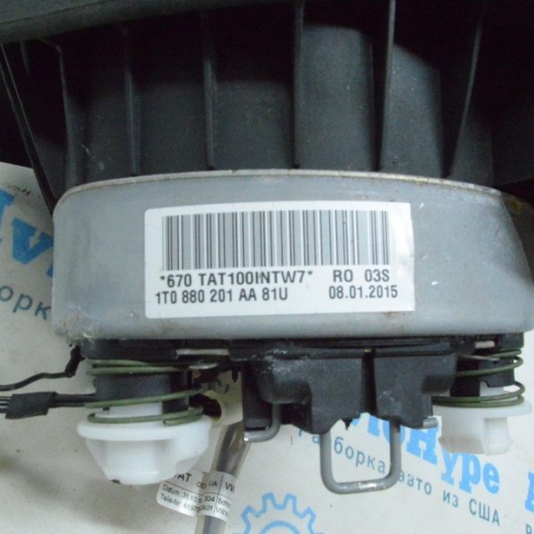 Подушка безопасности airbag в руль водительская VW Tiguan 11-17 тип 3 1T0880201AA (08) 1T0880201S