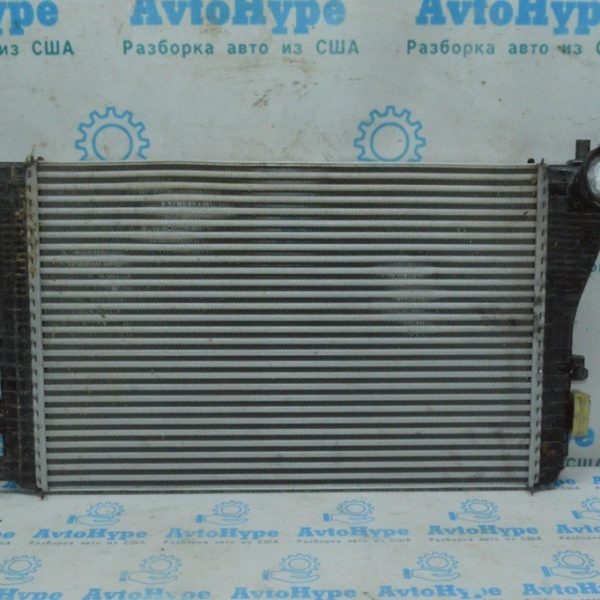 Кронштейн интеркулера лев VW Tiguan 09-17 1K0-121-367-P