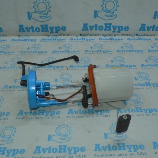 Топливный насос (бензонасос) прав VW Tiguan 09-17 5N0919087H