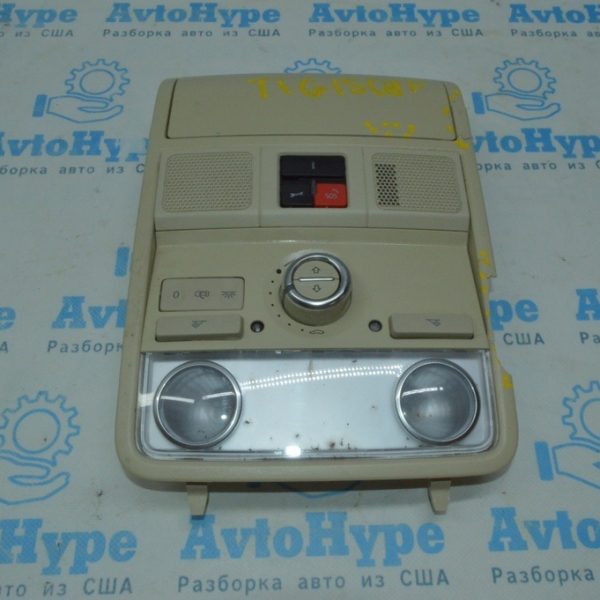 Плафон освещения перед VW Tiguan 09-17 беж под люк (08) на запчасти 1K8947106CWRC