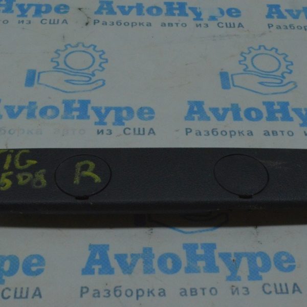 Заглушка сидения зад VW Tiguan 09-17 5N0885749