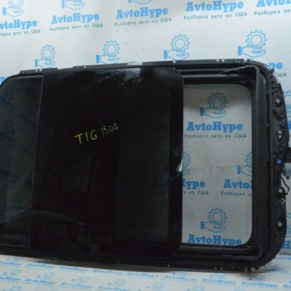 Люк в сборе VW Tiguan 09-17 панорама (08) поведена 5N0877049E