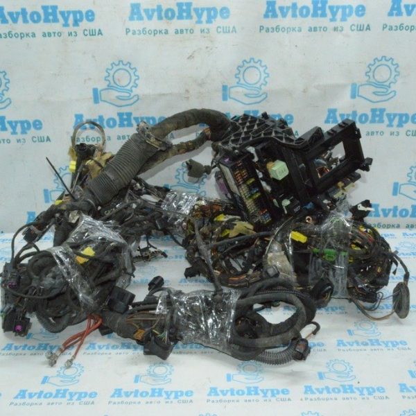 Проводка подкапотная с блоком предохранителей VW Tiguan 09-17 (08)