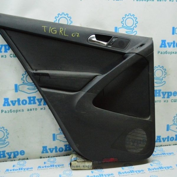 Обшивка двери (карточка) зад лев VW Tiguan 09-17 черн тряпка 5N0-867-211-G-XPJ