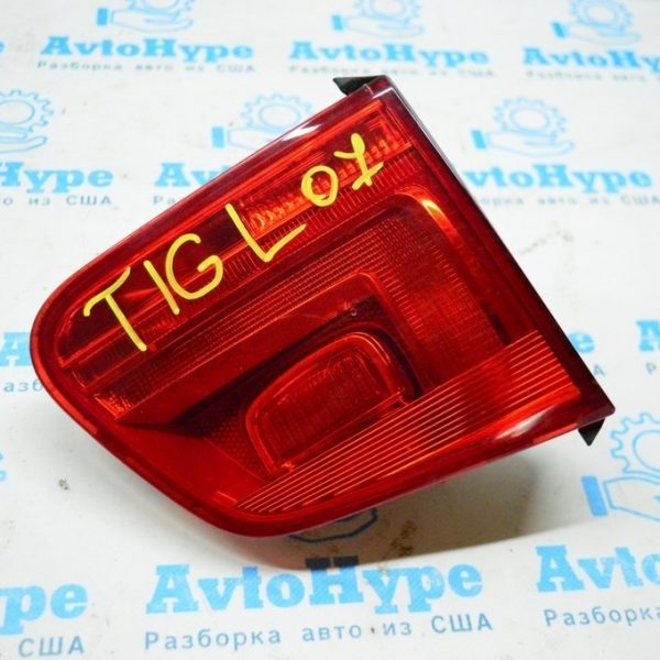 Фонарь внутренний (крышка багажника) левый VW Tiguan 12-17 (07) 5N0945093J