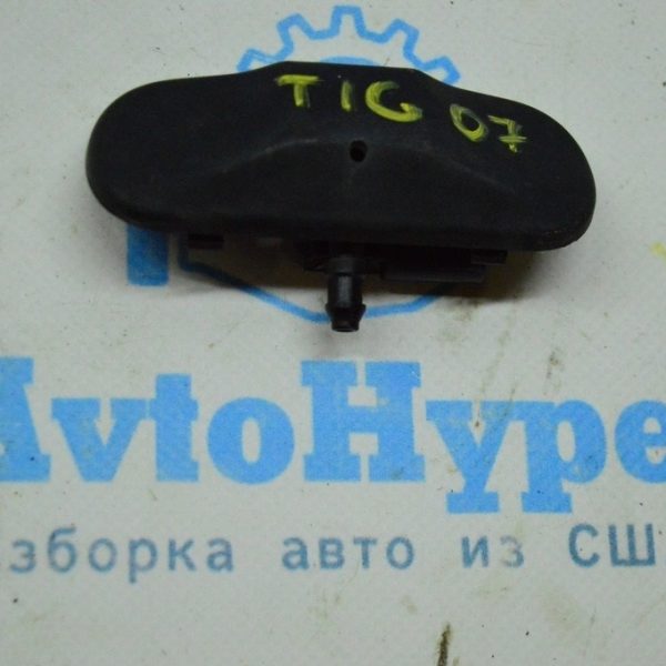 Форсунка омывателя лобового стекла правая  левая VW Tiguan 09-17 с подогревом 5M0-955-986C