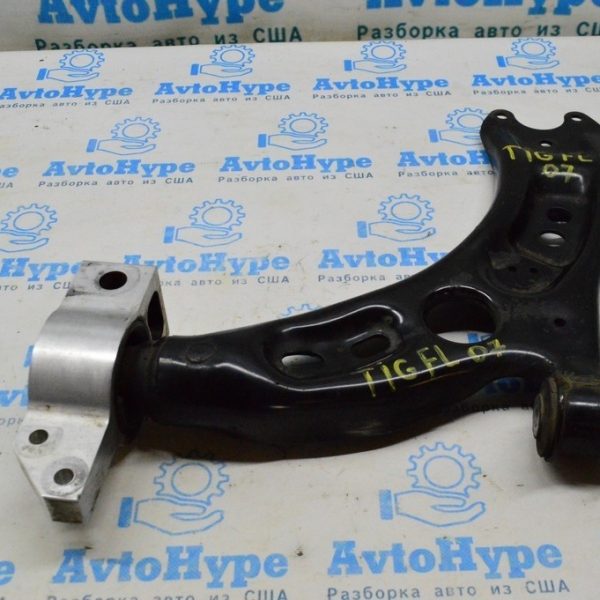 Рычаг нижний перед лев VW Tiguan 09-17 (07) трещины на сайленте 5N0407151
