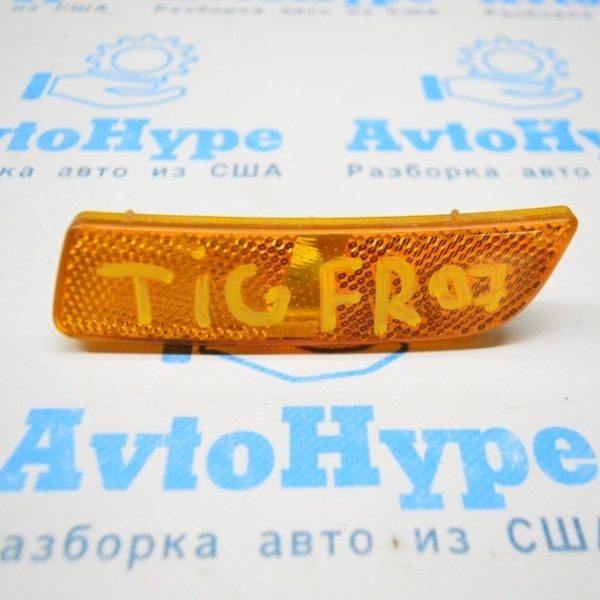 Отражатель переднего бампера прав VW Tiguan 09-17 (07) 5N0945120A