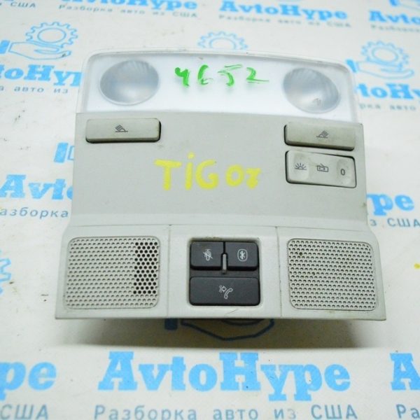 Плафон освещения перед VW Tiguan 09-17 без люка серый 1K0947105AC