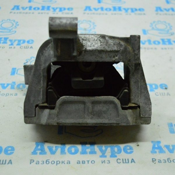 Подушка двигателя правая VW Tiguan 09-17 (07) 5N0199262K