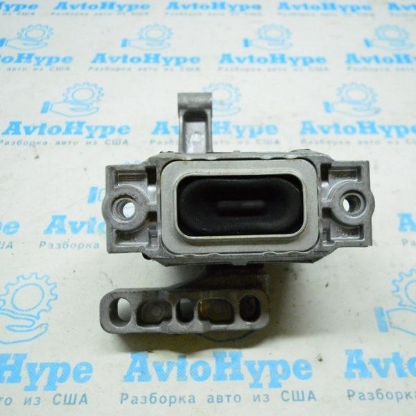 Подушка двигателя левая VW Tiguan 09-17 акпп (07) 5N0199555