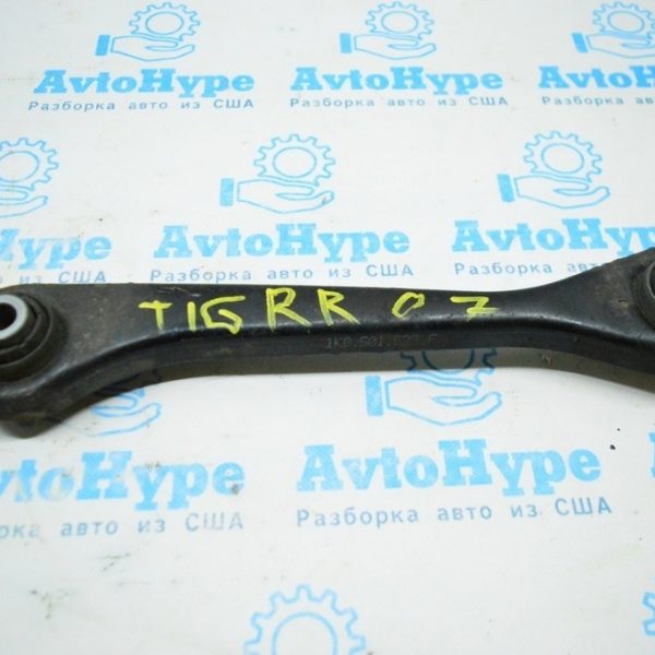 Рычаг поперечный зад прав VW Tiguan 09-17 (07) 1K0501530C