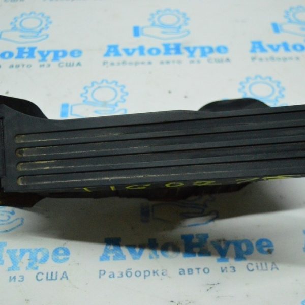 Педаль газа VW Tiguan 09-17 65101011