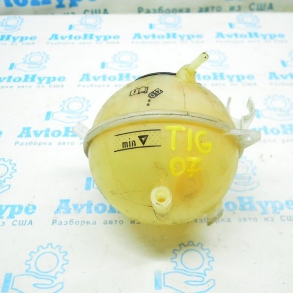 Расширительный бачок охлаждения VW Tiguan 09-17 1K0121407A