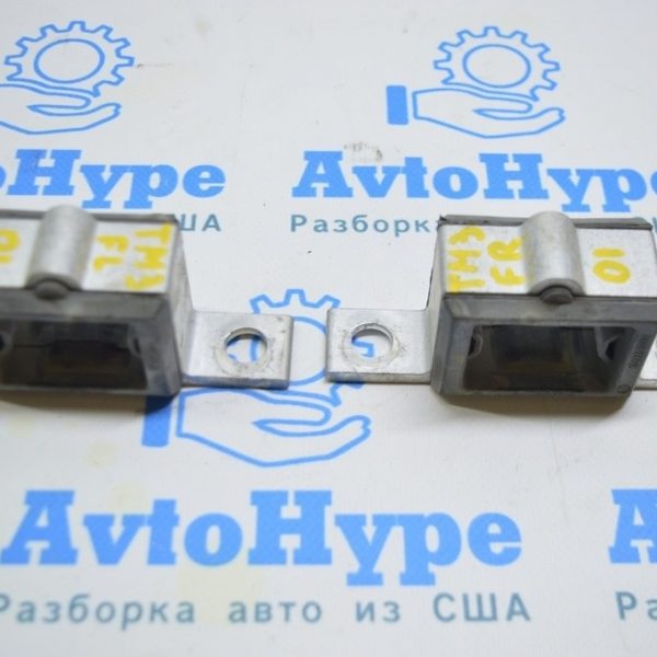 Кронштейн диффузора прав Tesla Model 3 18- с резинкой 1451878-00-A