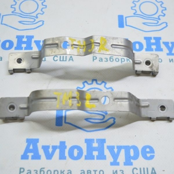 Кронштейн переднего левого подкрылка Tesla Model 3 18- 1104540-00-B