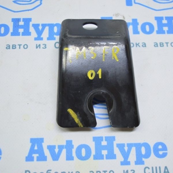 Кронштейн переднего подрамника правый Tesla Model 3 18- 1044521-00-N