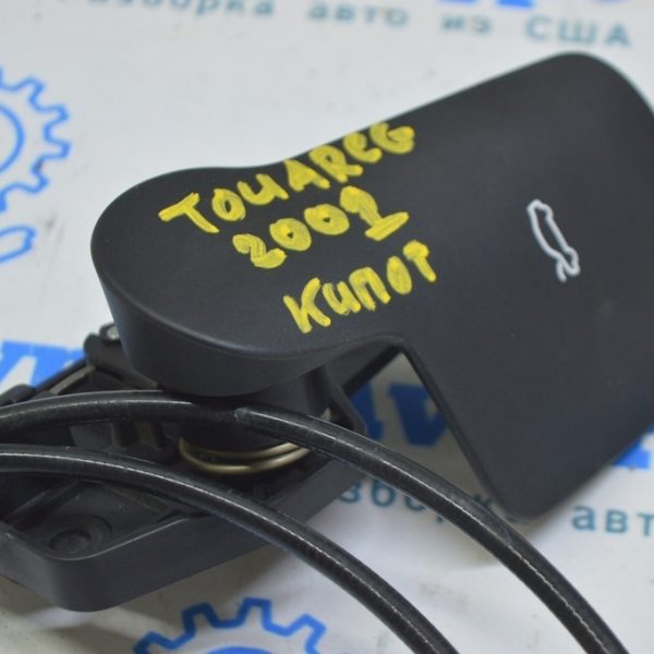 Ручка открытия замка капота VW Touareg 18- черн, салонная 4M1823533F 4PK