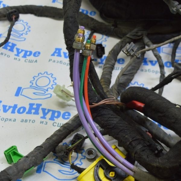 Трубки пневмы VW Touareg 18- (01) фиолет+фиолет+зеленая+красная 4M0698141A