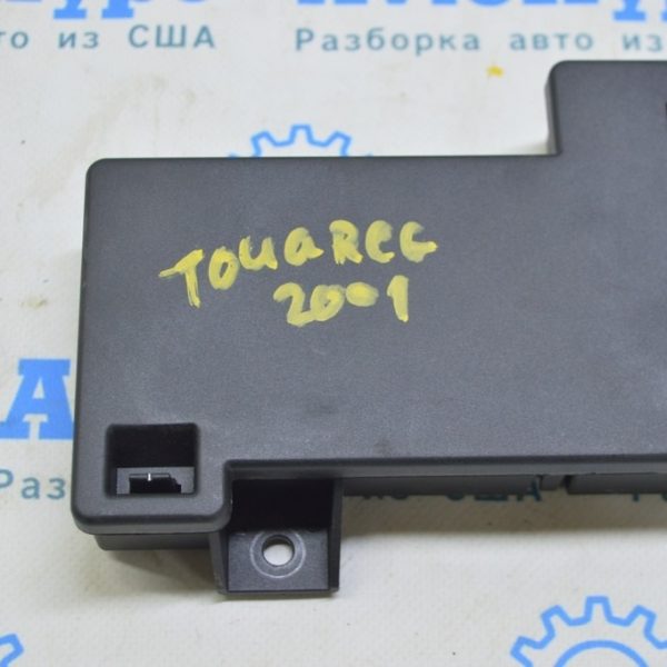 Распределительная плита АКБ VW Touareg 18- 4M0937517J